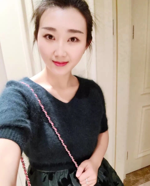 小妮的第三张照片--福州于山相亲网