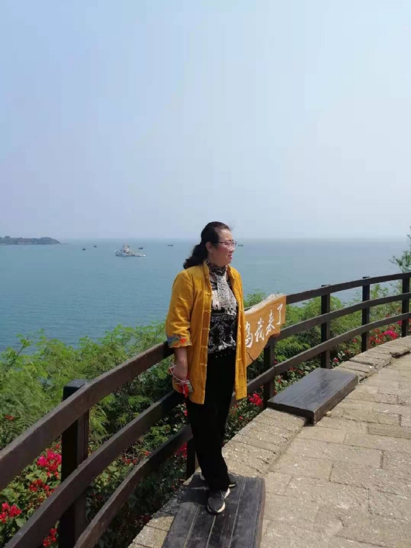 曦若半秋的第一张照片--福州于山相亲网