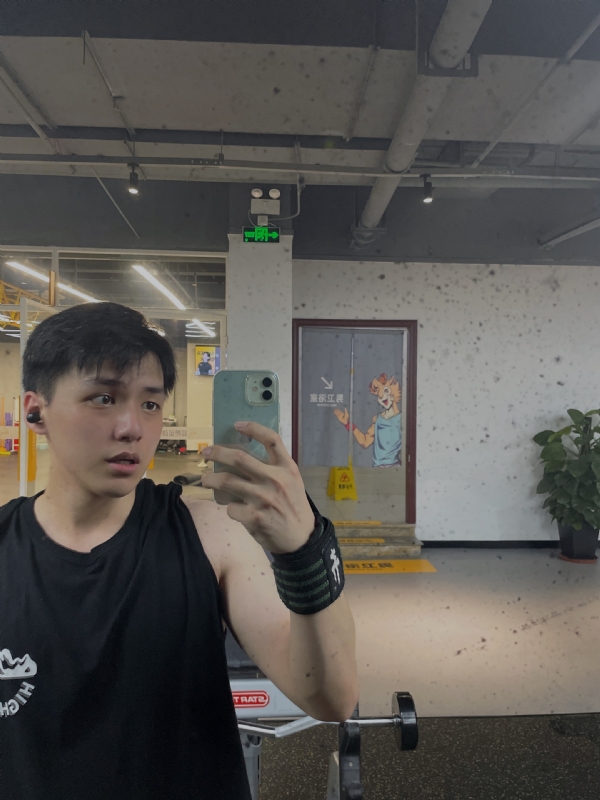 想吃猫的鱼的第一张照片--福州于山相亲网
