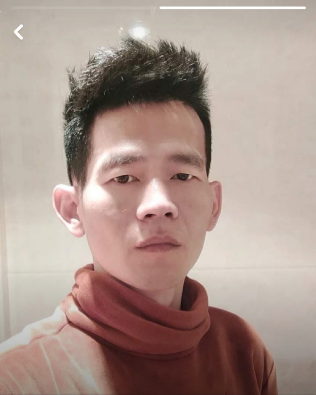 白了少年头的第一张照片--福州于山相亲网