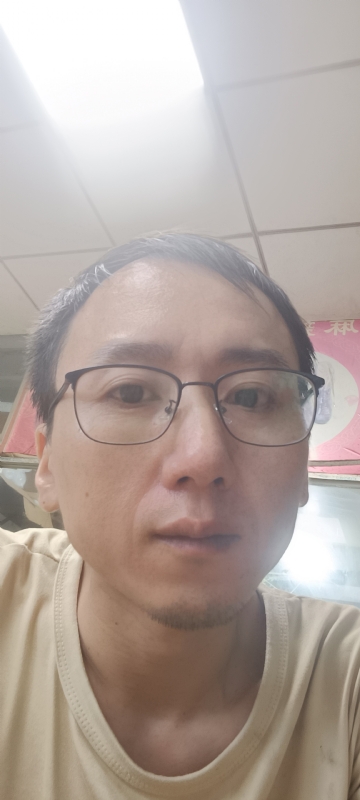 想胖的瘦子的第一张照片--福州于山相亲网